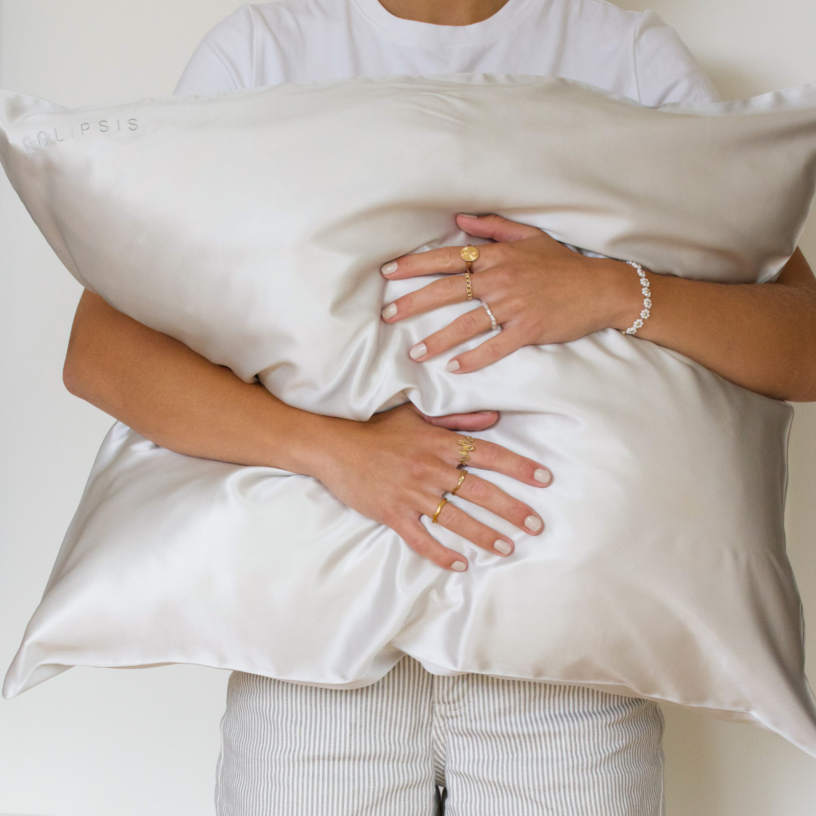 Eclipsis Silk Pillowcase - Anti-ance for all skin types