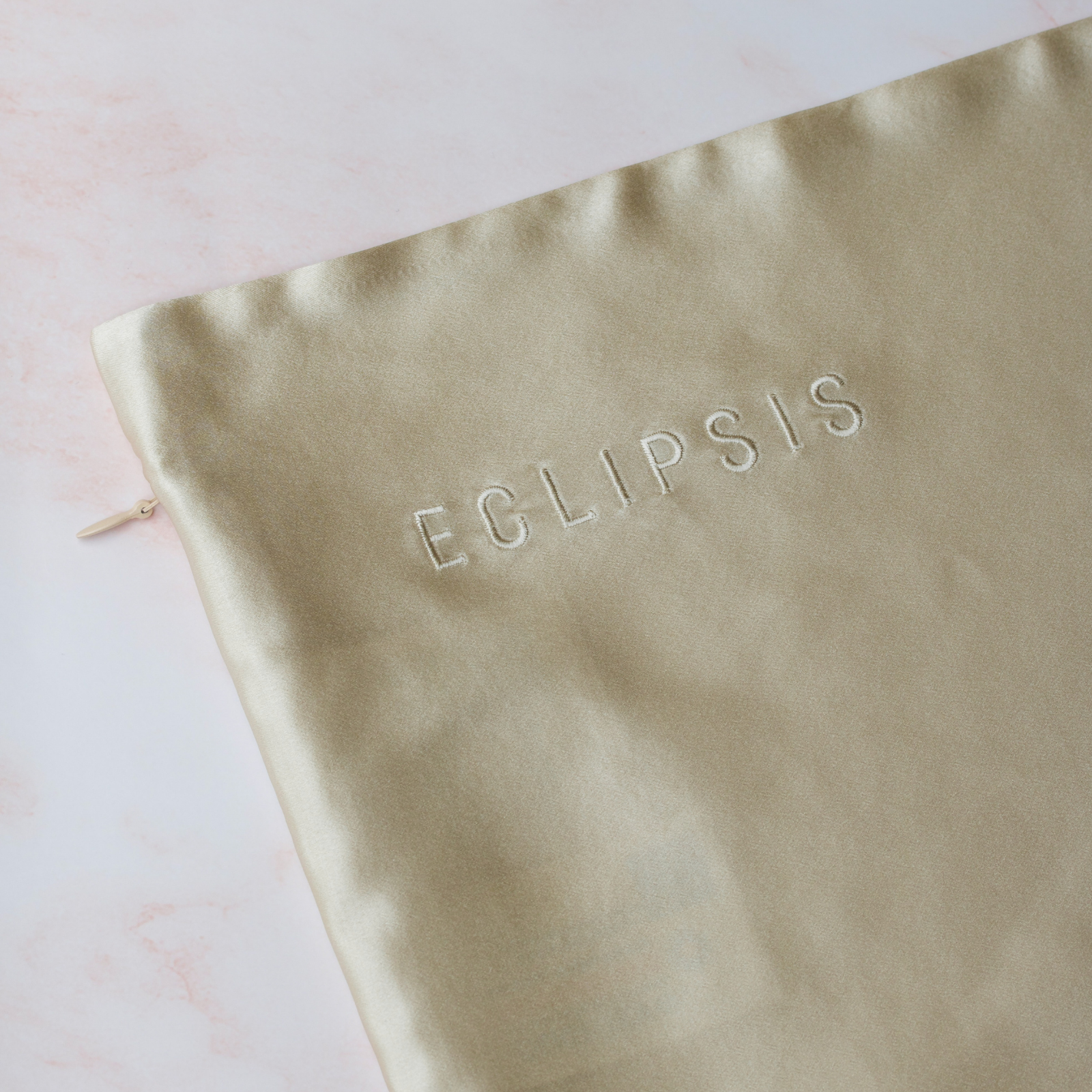 Eclipsis Silk Pillowcase - Anti-ance for all skin types